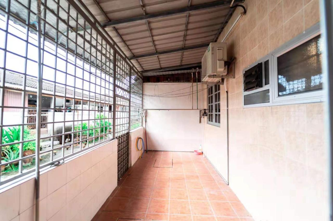 Star Light Homestay Sitiawan Exterior foto